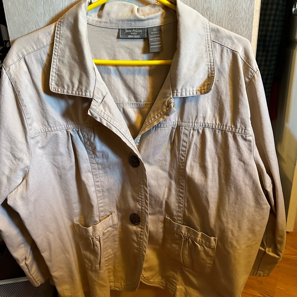 Super cute tan jacket